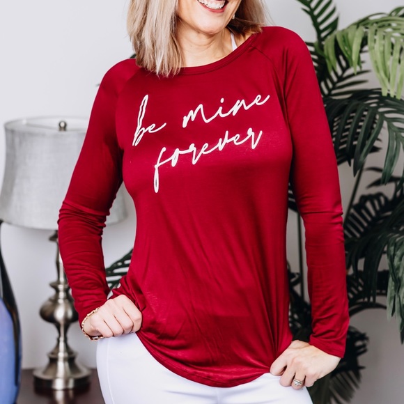 Be Mine Forever graphic tee - Picture 2 of 4